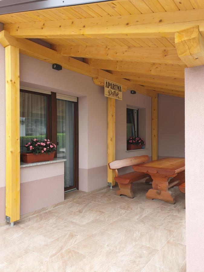 Apartma Patrik コバリード エクステリア 写真